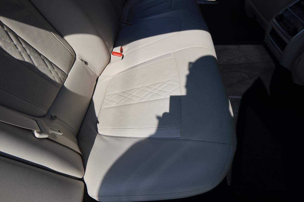 BMW 7 Series 740i Sedan 2019