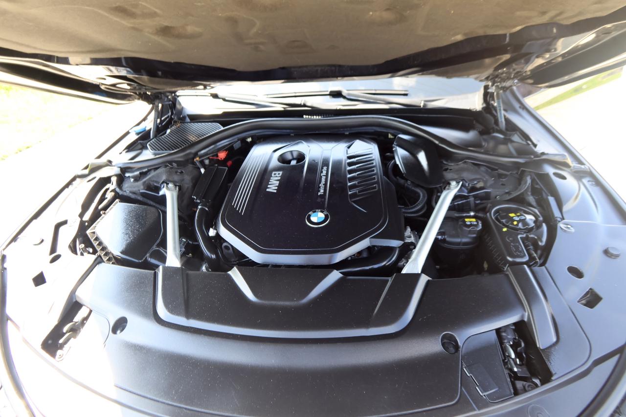 BMW 7 Series 740i Sedan 2019