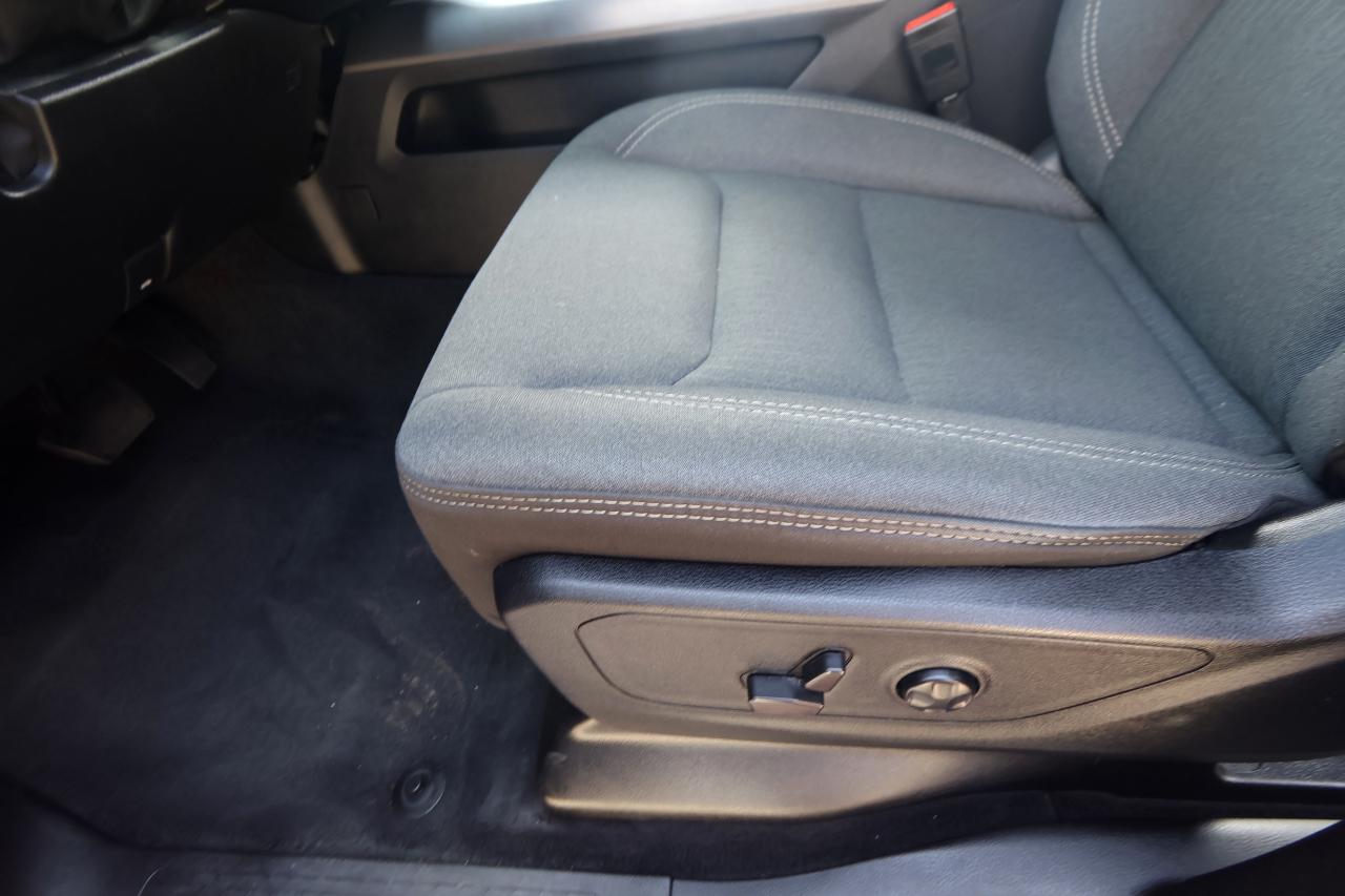 RAM 1500 Big Horn 4x2 Crew Cab 6'4" Box 2021
