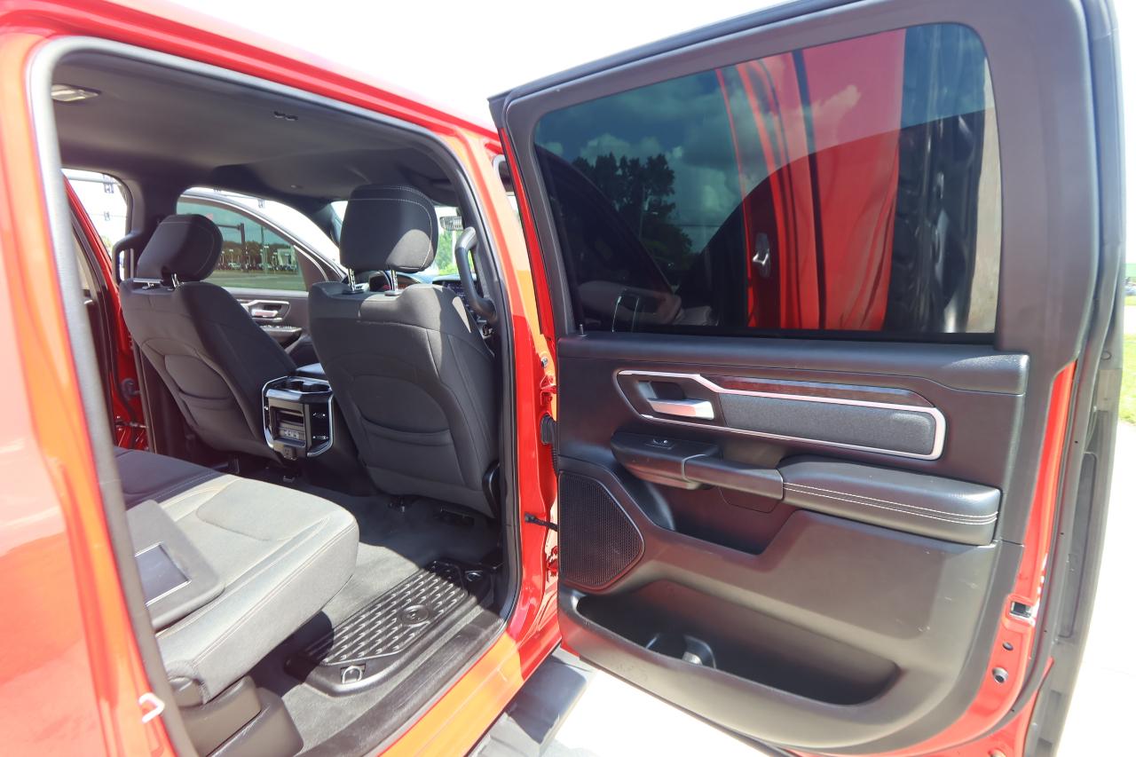 RAM 1500 Big Horn 4x2 Crew Cab 6'4" Box 2021