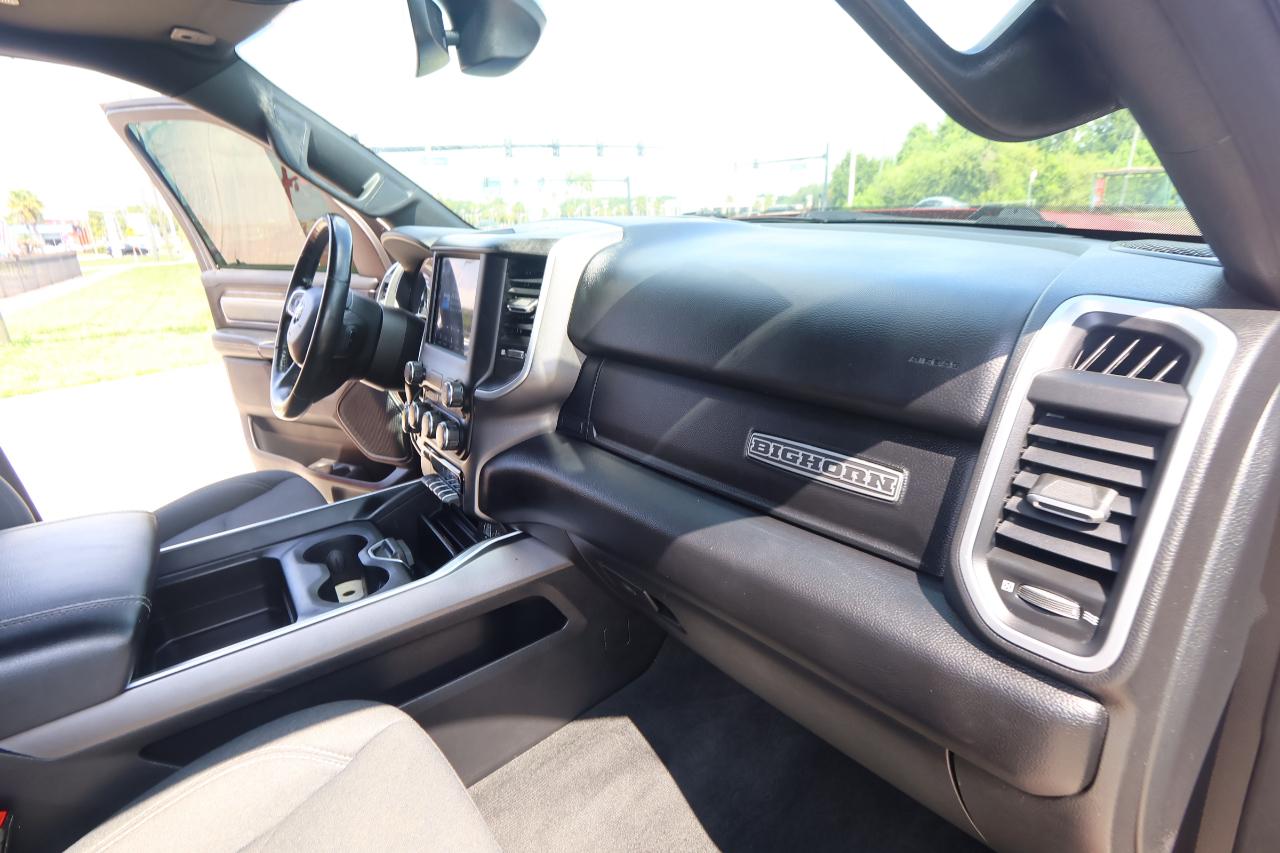 RAM 1500 Big Horn 4x2 Crew Cab 6'4" Box 2021