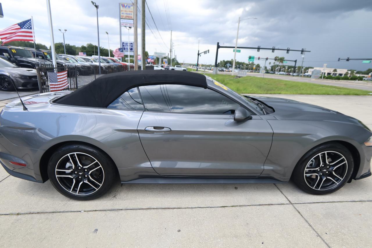 Ford Mustang EcoBoost Convertible 2023