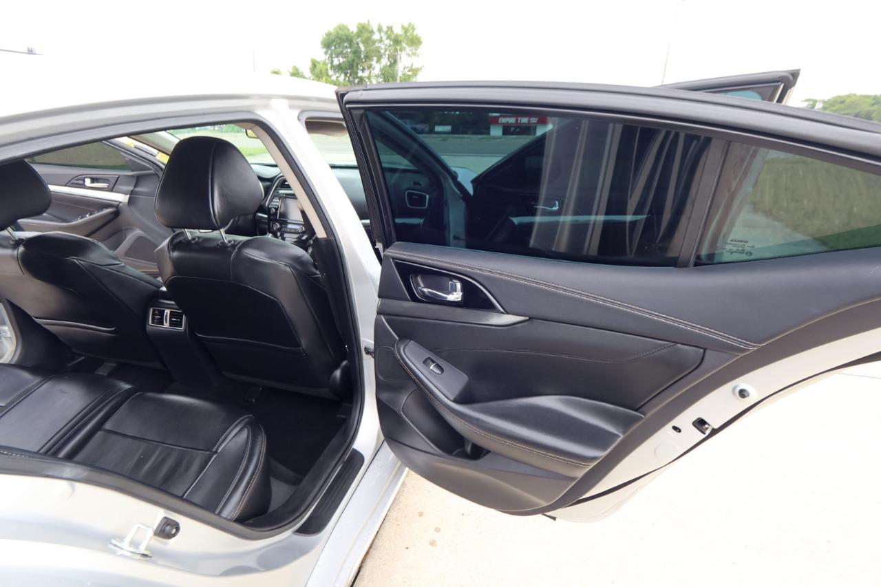 Nissan Maxima SV 3.5L 2020