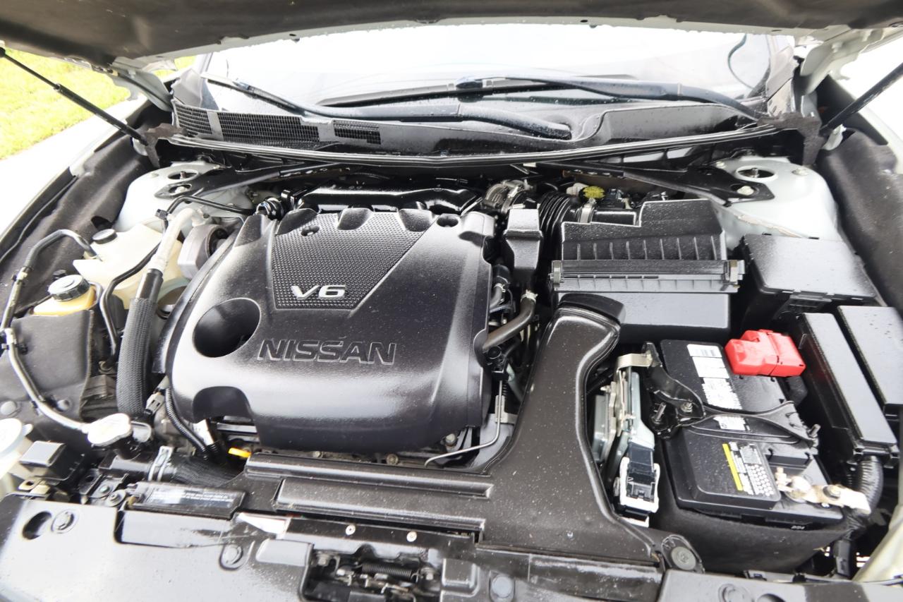 Nissan Maxima SV 3.5L 2020