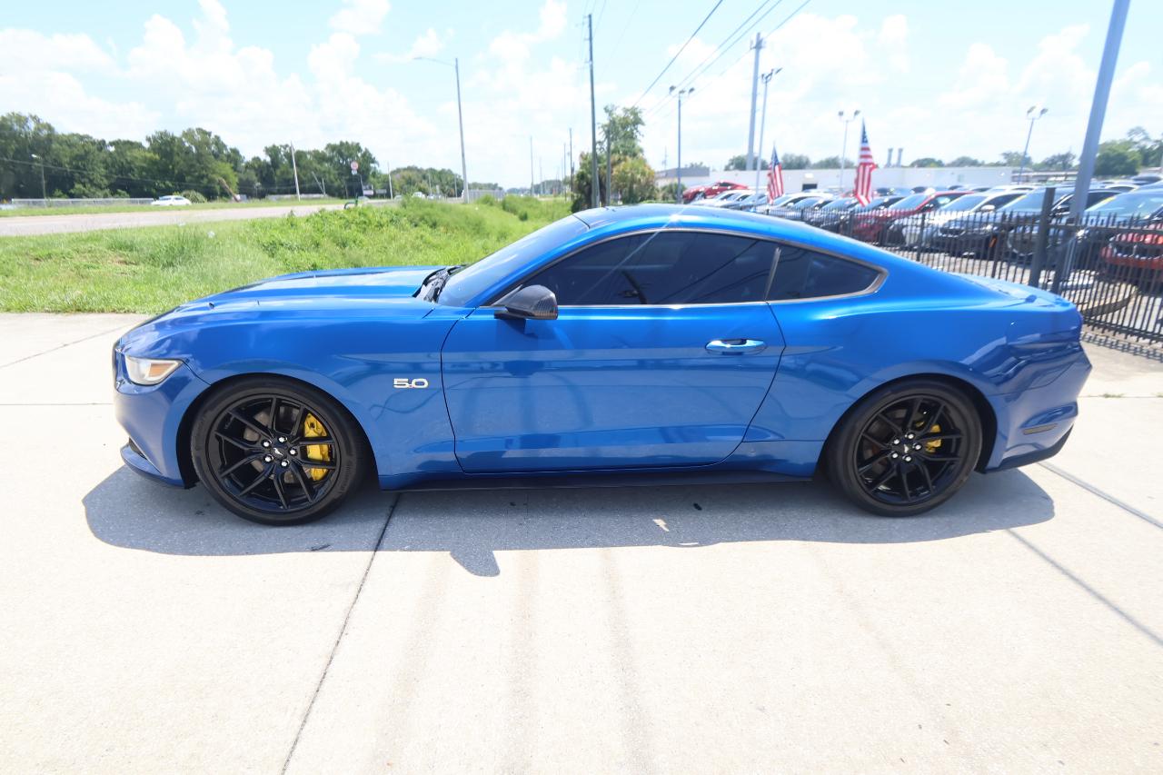 Ford Mustang GT Fastback 2017