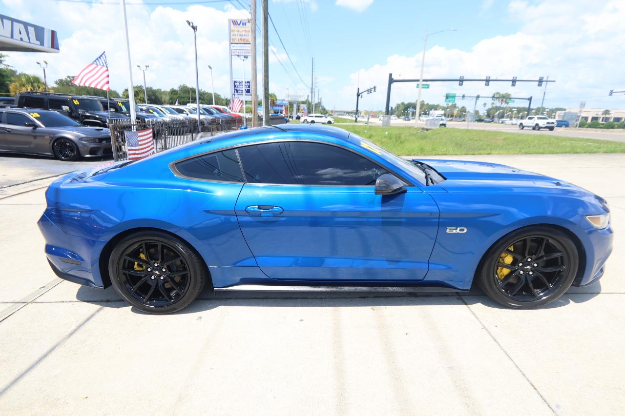 Ford Mustang GT Fastback 2017
