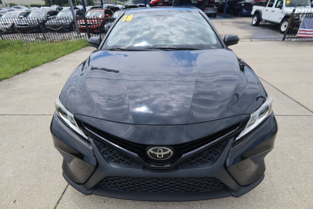 Toyota Camry XLE Auto (Natl) 2018