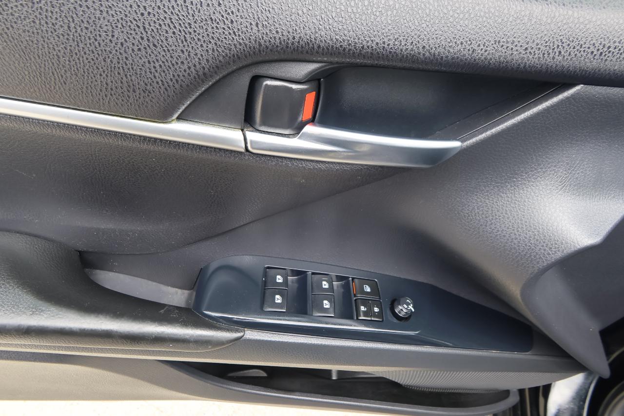 Toyota Camry XLE Auto (Natl) 2018