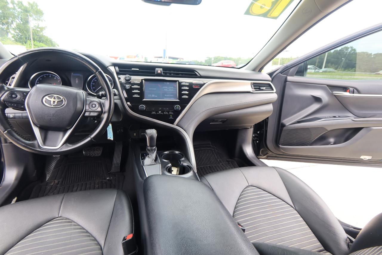 Toyota Camry XLE Auto (Natl) 2018