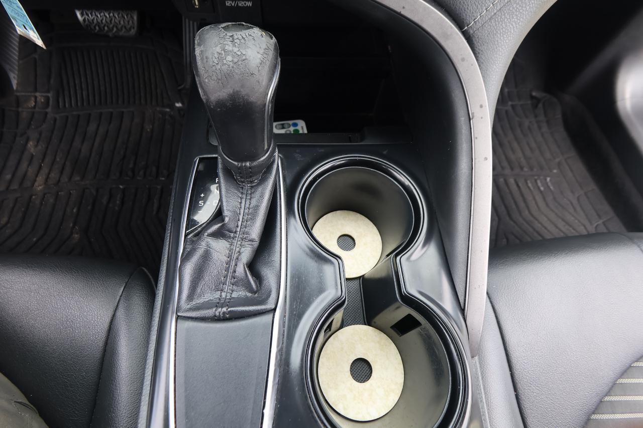 Toyota Camry XLE Auto (Natl) 2018