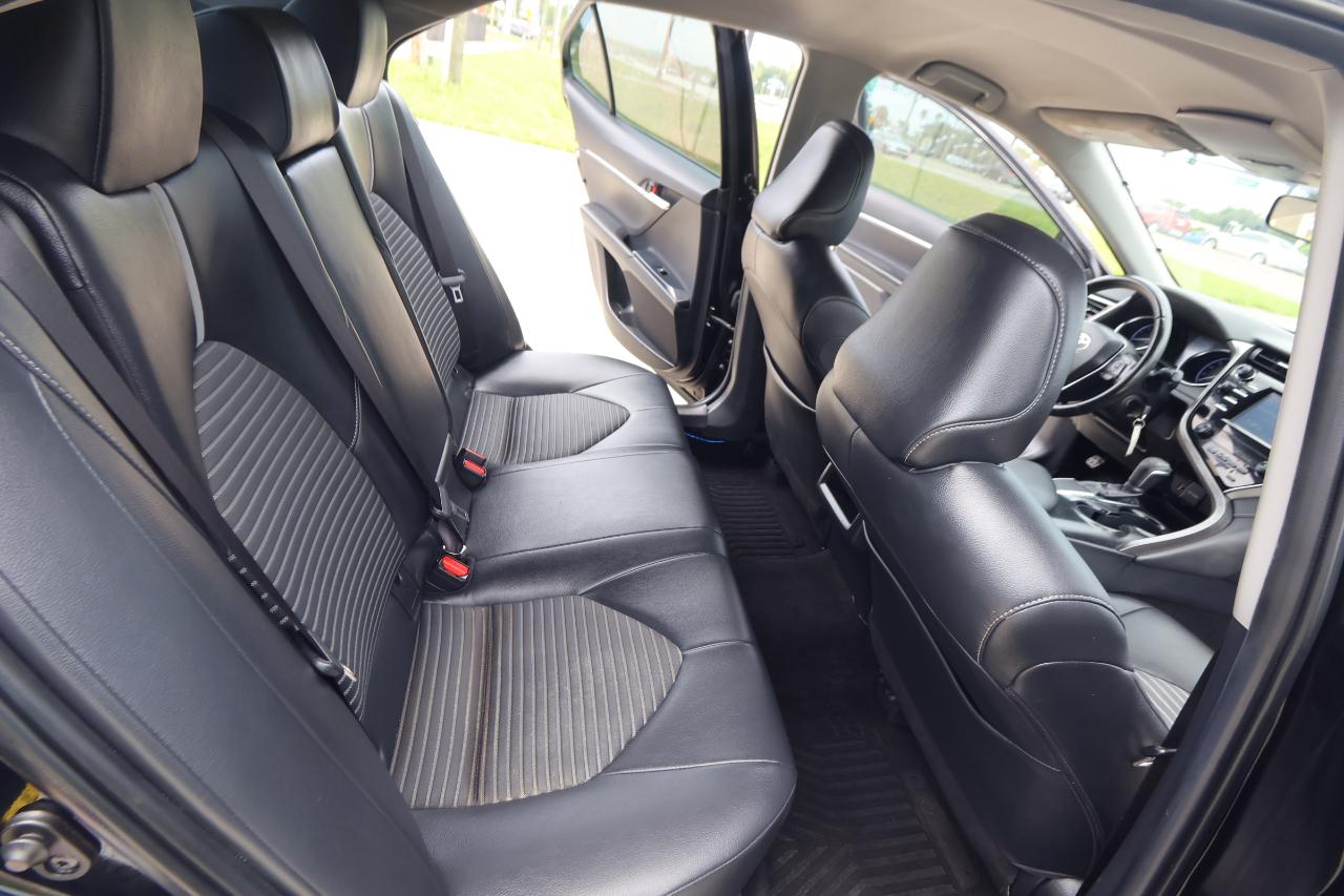 Toyota Camry XLE Auto (Natl) 2018