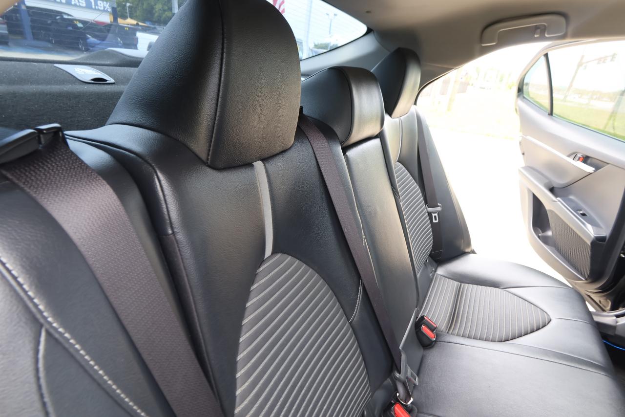 Toyota Camry XLE Auto (Natl) 2018