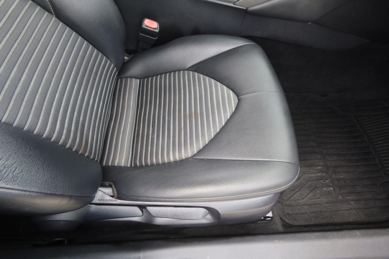 Toyota Camry XLE Auto (Natl) 2018