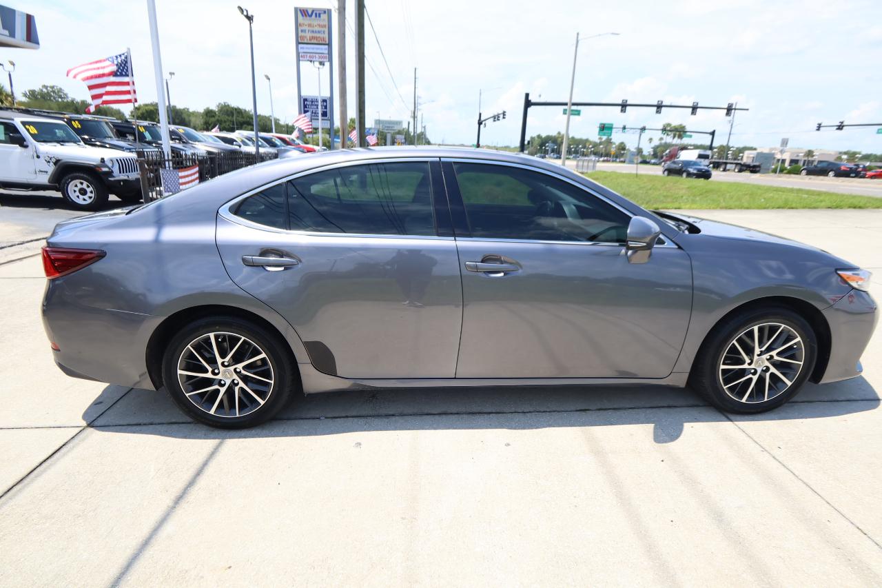 Lexus ES ES 350 FWD 2017