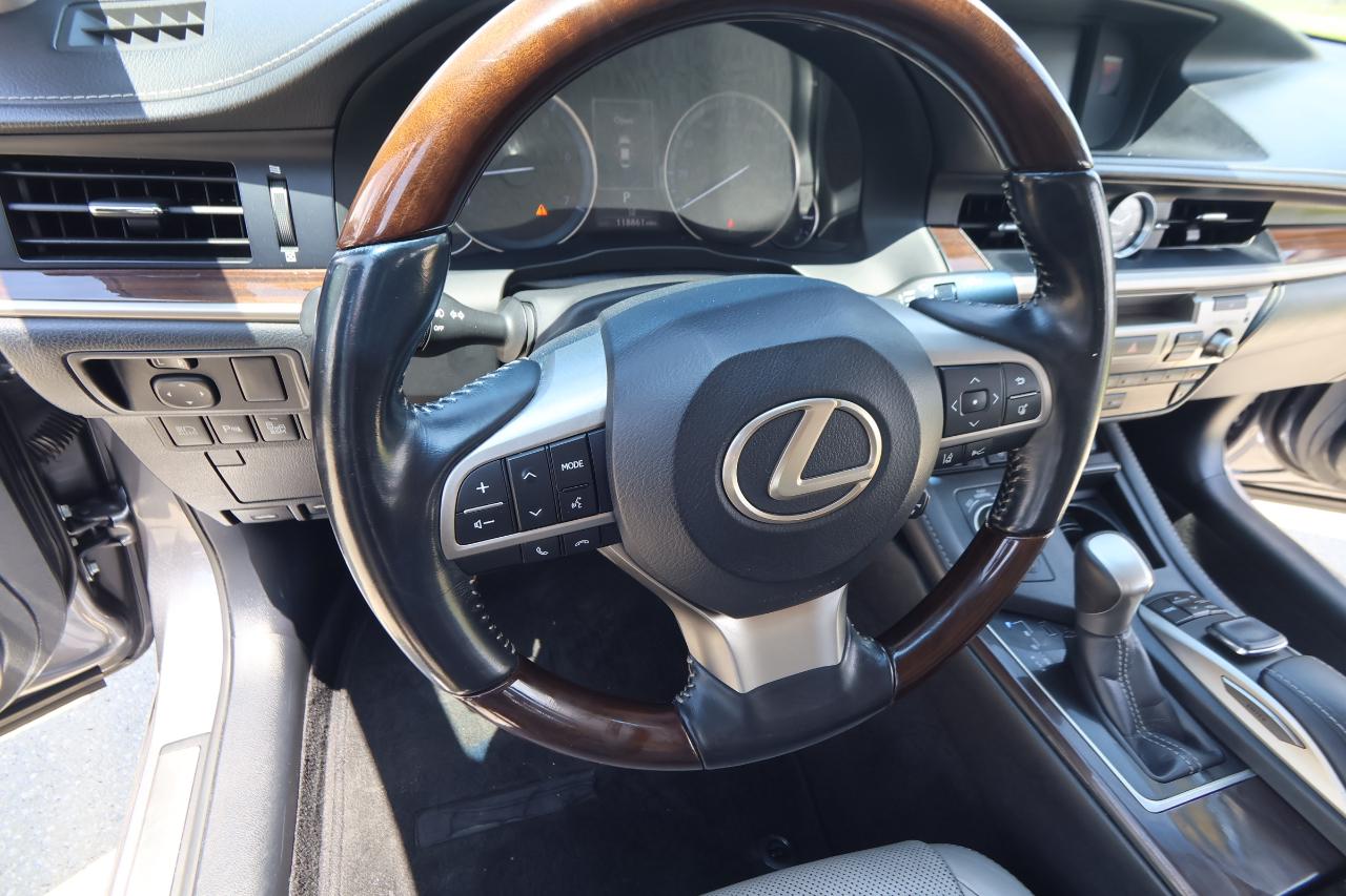 Lexus ES ES 350 FWD 2017