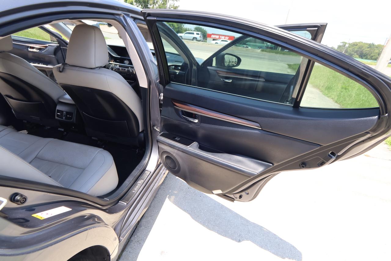 Lexus ES ES 350 FWD 2017