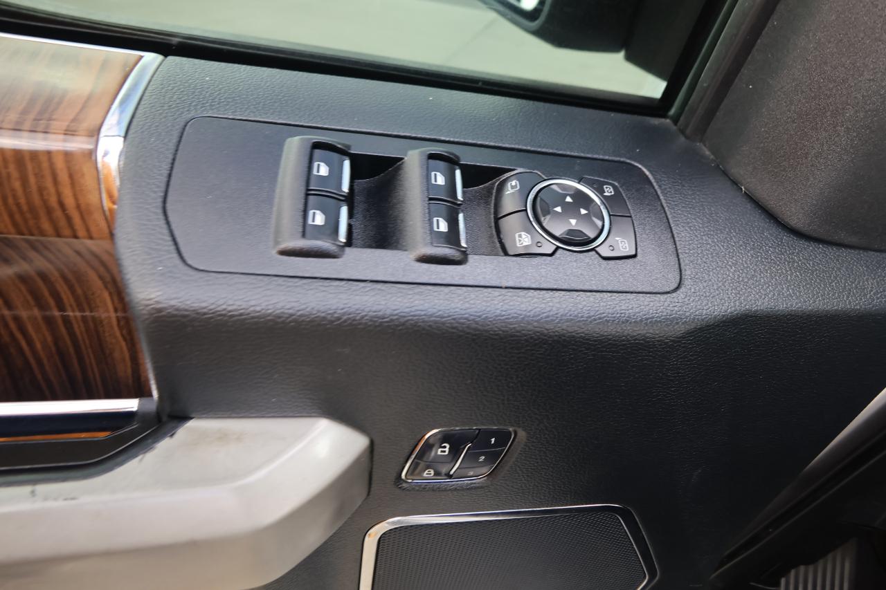 Ford F-150 2WD SuperCrew 157" Lariat 2016