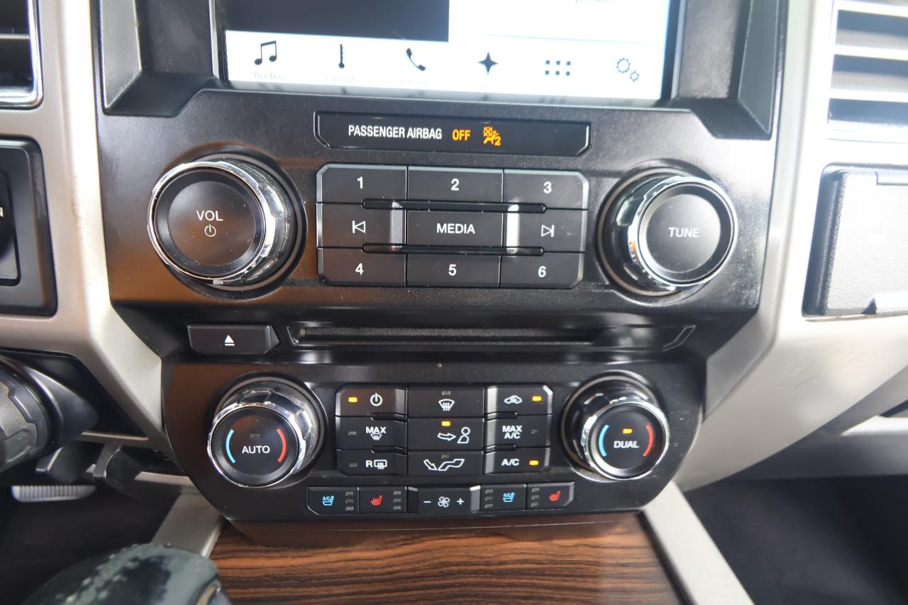 Ford F-150 2WD SuperCrew 157" Lariat 2016