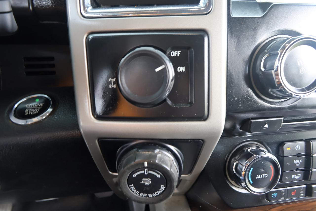Ford F-150 2WD SuperCrew 157" Lariat 2016
