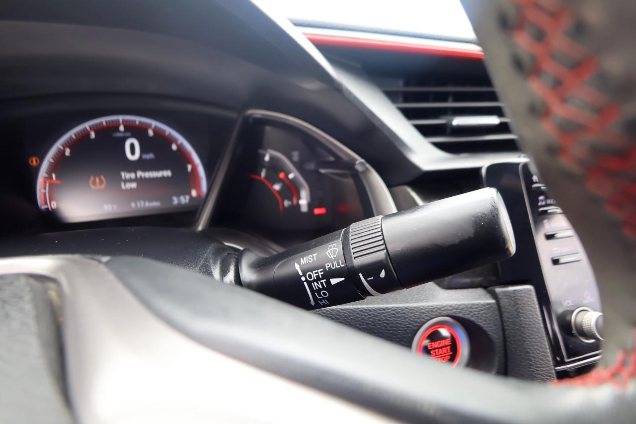 Honda Civic Si Sedan Manual w/Summer Tires 2020