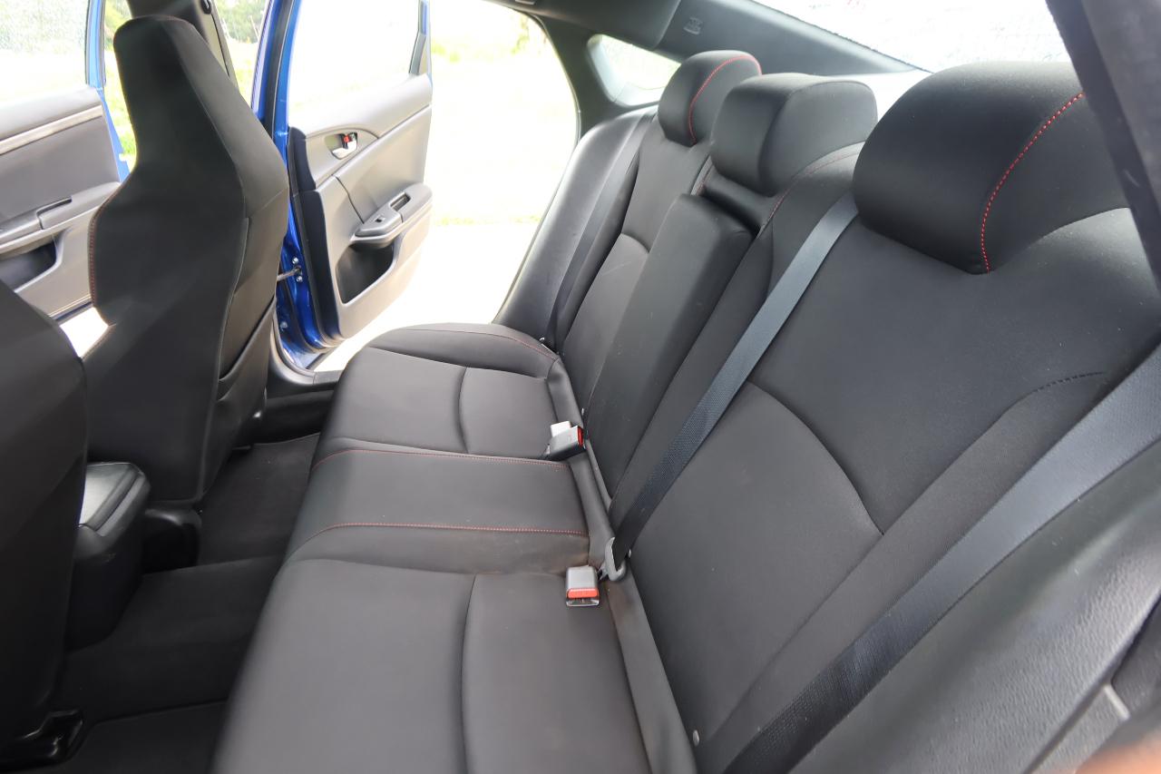 Honda Civic Si Sedan Manual w/Summer Tires 2020