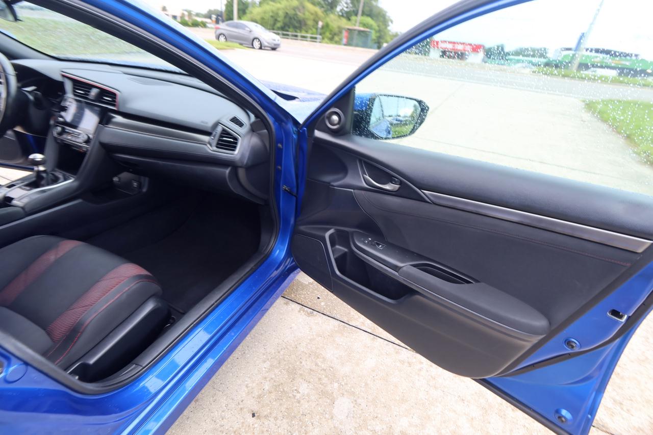 Honda Civic Si Sedan Manual w/Summer Tires 2020