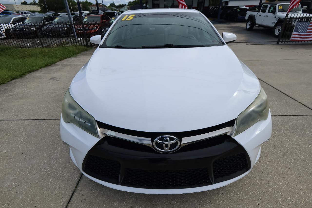 Toyota Camry 4dr Sdn I4 Auto XLE (Natl) 2015