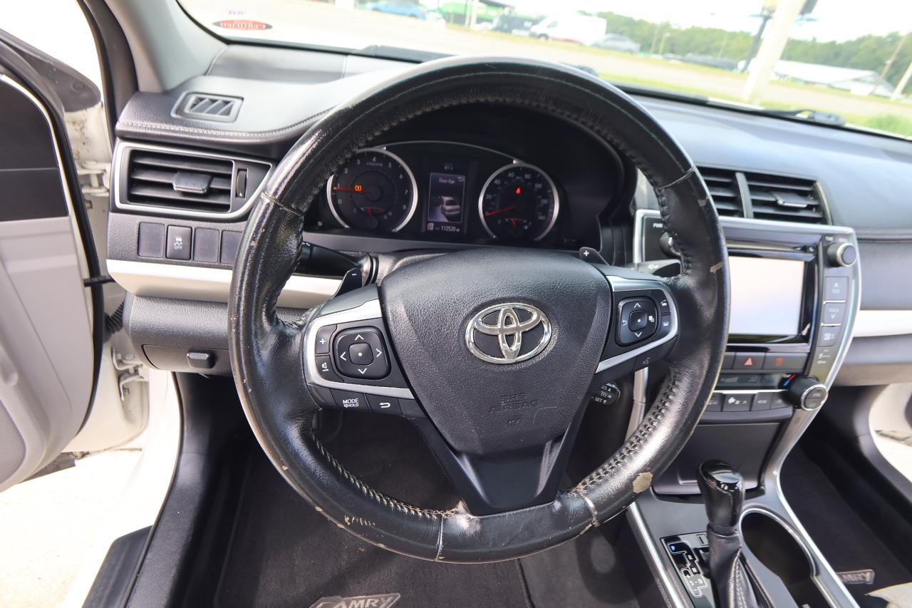 Toyota Camry 4dr Sdn I4 Auto XLE (Natl) 2015