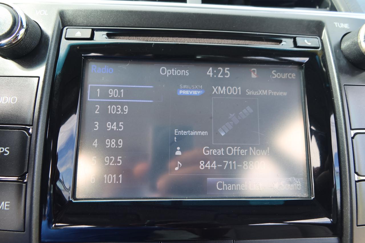 Toyota Camry 4dr Sdn I4 Auto XLE (Natl) 2015