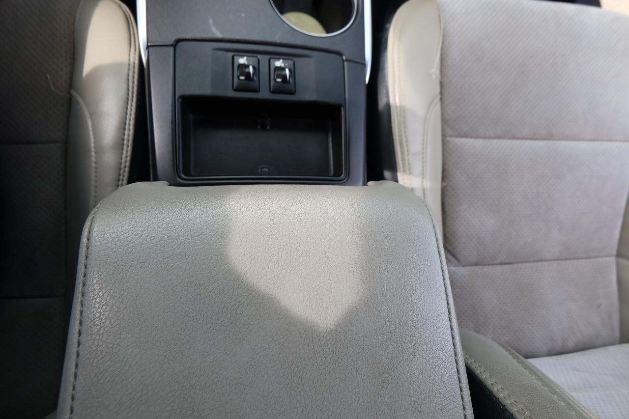 Toyota Camry 4dr Sdn I4 Auto XLE (Natl) 2015