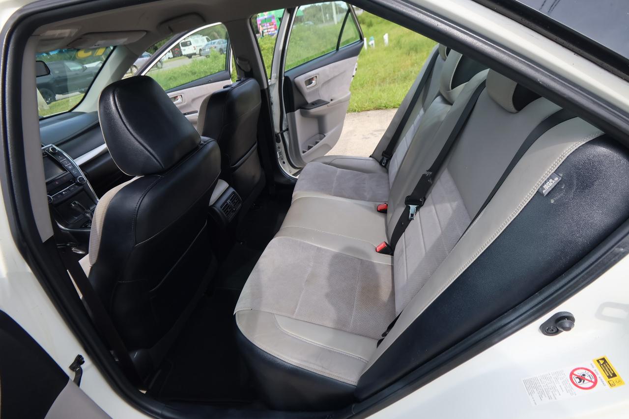 Toyota Camry 4dr Sdn I4 Auto XLE (Natl) 2015