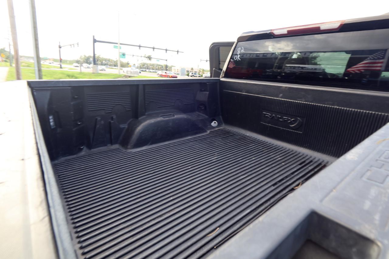 Chevrolet Silverado 1500 4WD Crew Cab 147" LT 2019