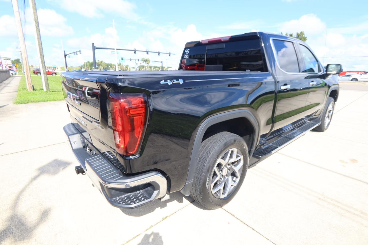 GMC Sierra 1500 4WD Crew Cab 147" SLT 2023