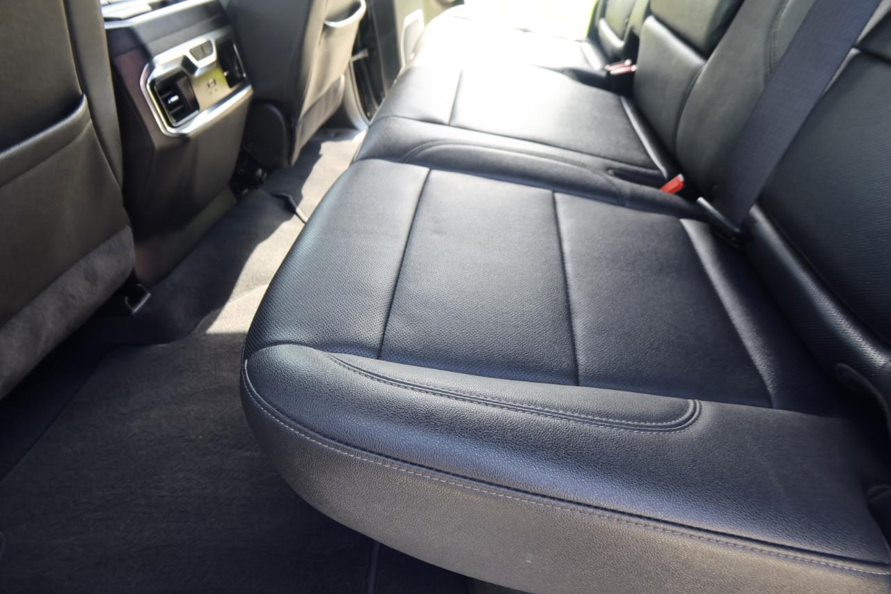 GMC Sierra 1500 4WD Crew Cab 147" SLT 2023