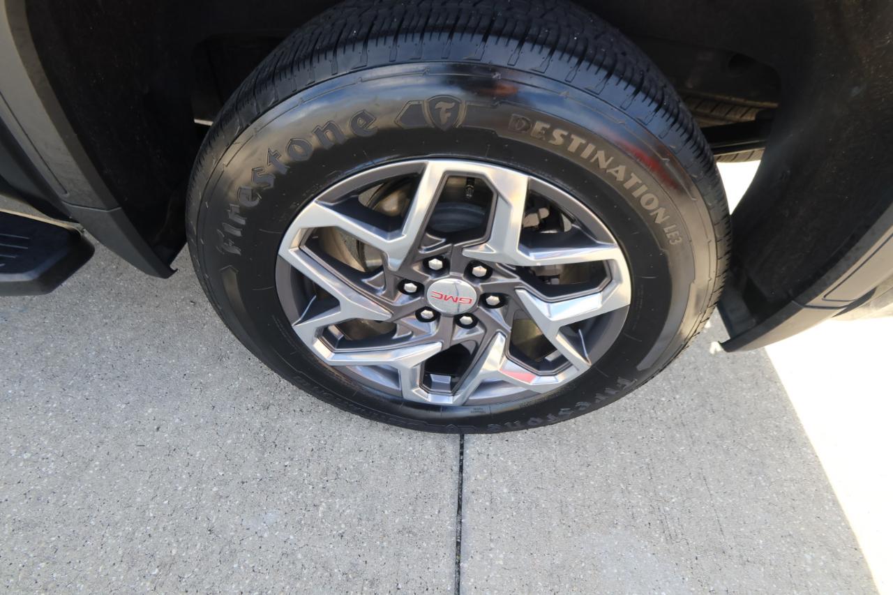 GMC Sierra 1500 4WD Crew Cab 147" SLT 2023