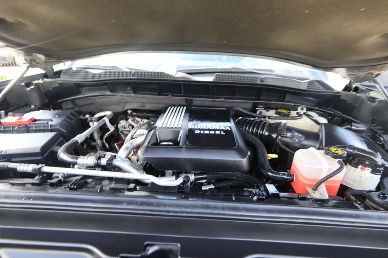 GMC Sierra 1500 4WD Crew Cab 147" SLT 2023