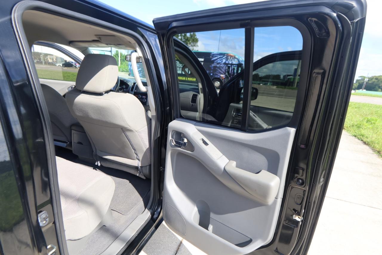Nissan Frontier Crew Cab 4x2 SV Auto 2019
