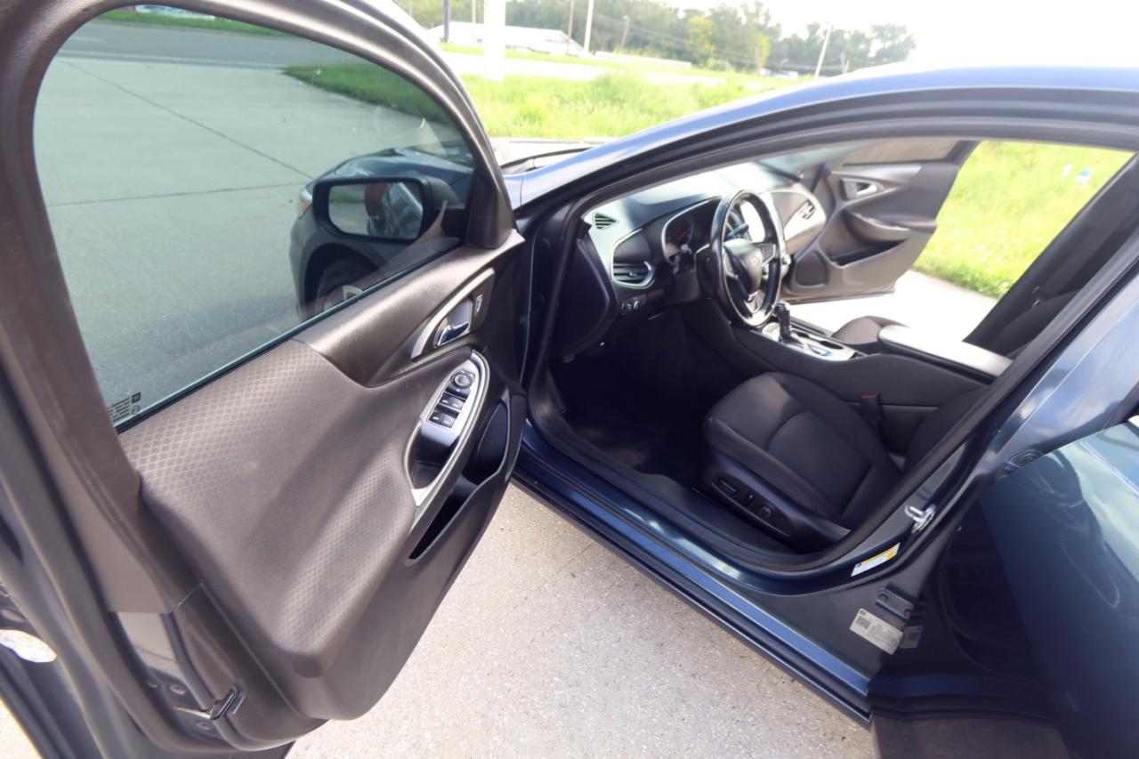 Chevrolet Malibu 4dr Sdn RS w/1SP 2019
