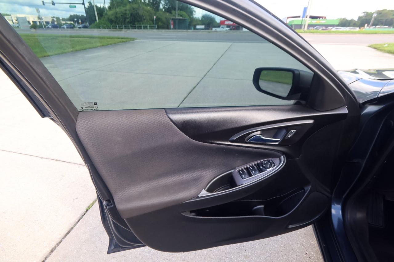 Chevrolet Malibu 4dr Sdn RS w/1SP 2019