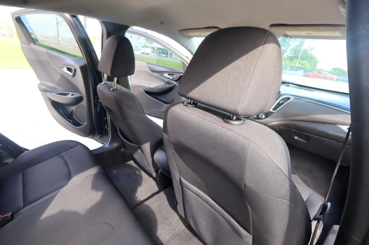 Chevrolet Malibu 4dr Sdn RS w/1SP 2019