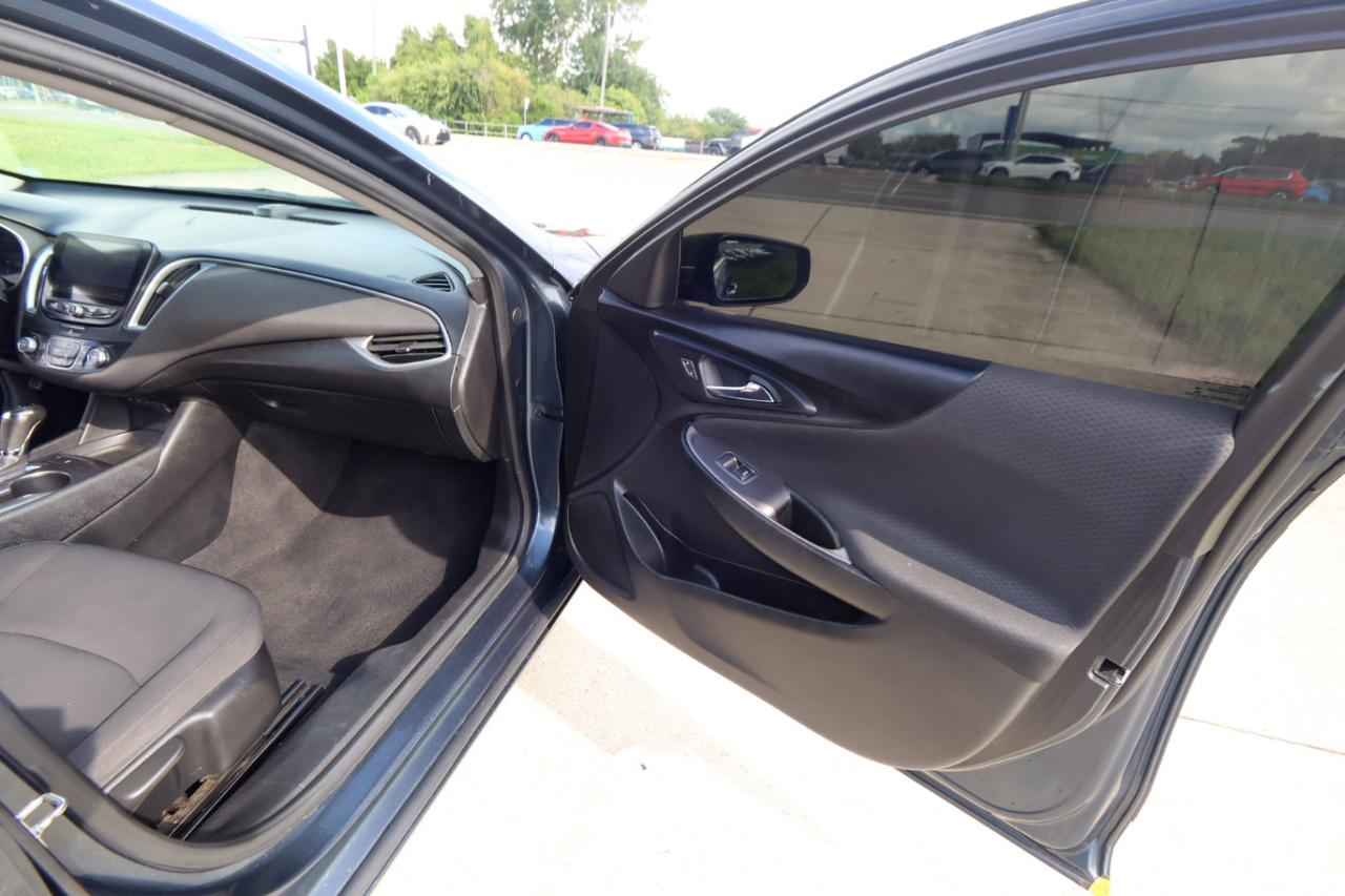 Chevrolet Malibu 4dr Sdn RS w/1SP 2019