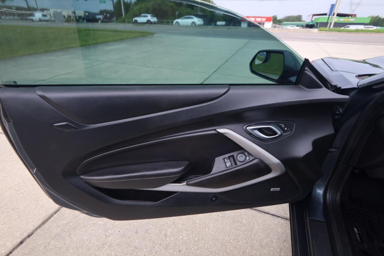 Chevrolet Camaro 2dr Cpe 1LT 2019