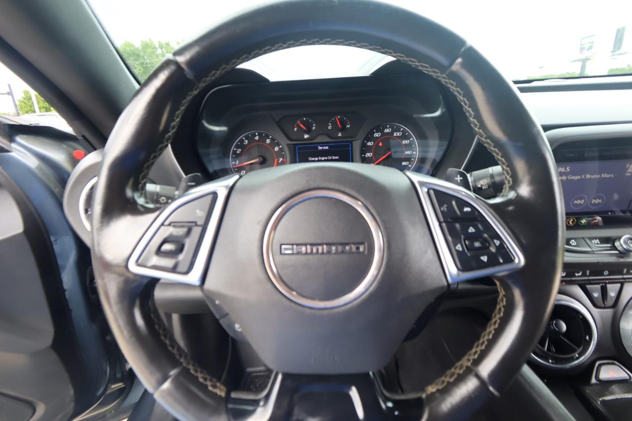 Chevrolet Camaro 2dr Cpe 1LT 2019