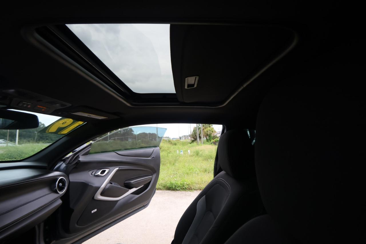 Chevrolet Camaro 2dr Cpe 1LT 2019