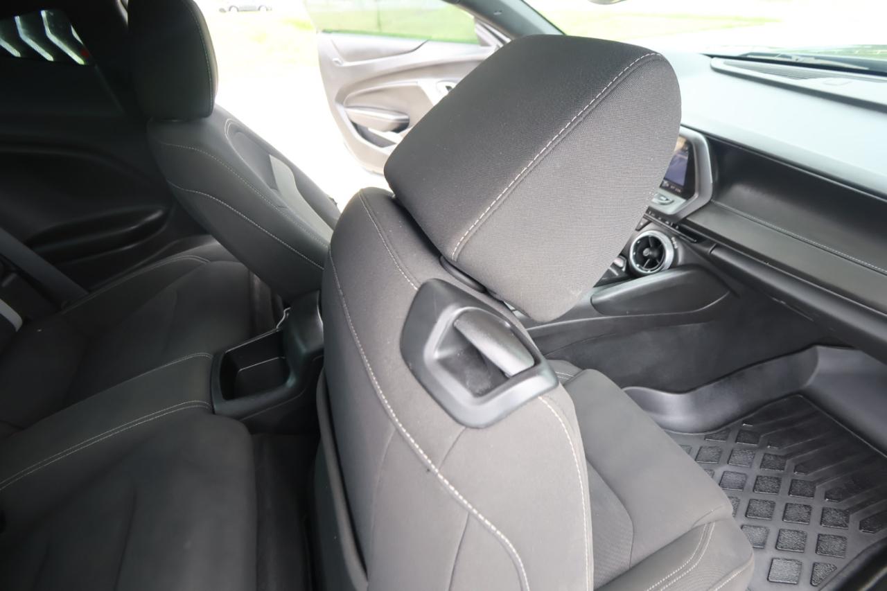 Chevrolet Camaro 2dr Cpe 1LT 2019