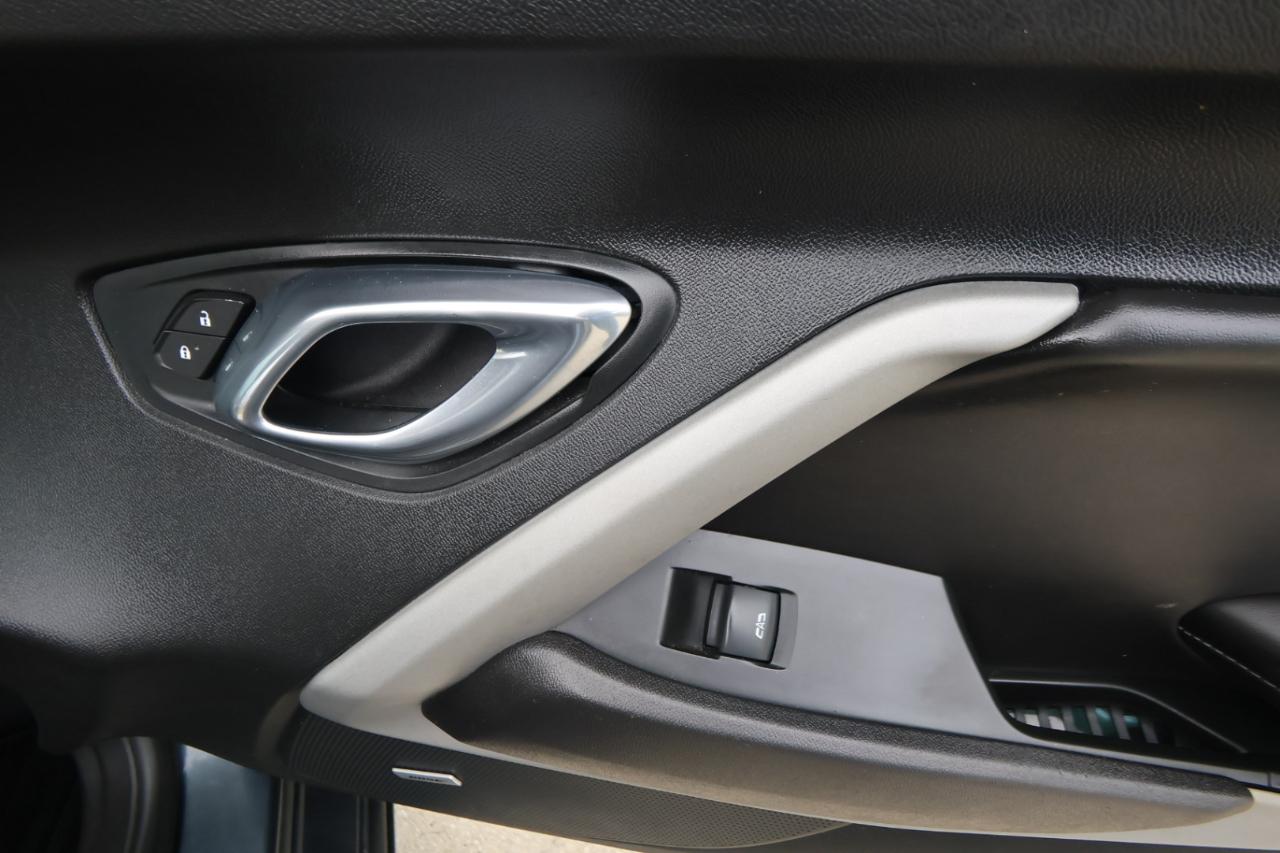 Chevrolet Camaro 2dr Cpe 1LT 2019