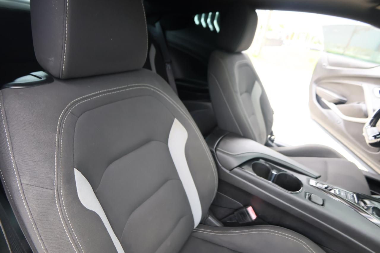 Chevrolet Camaro 2dr Cpe 1LT 2019