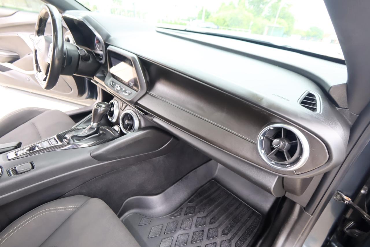 Chevrolet Camaro 2dr Cpe 1LT 2019