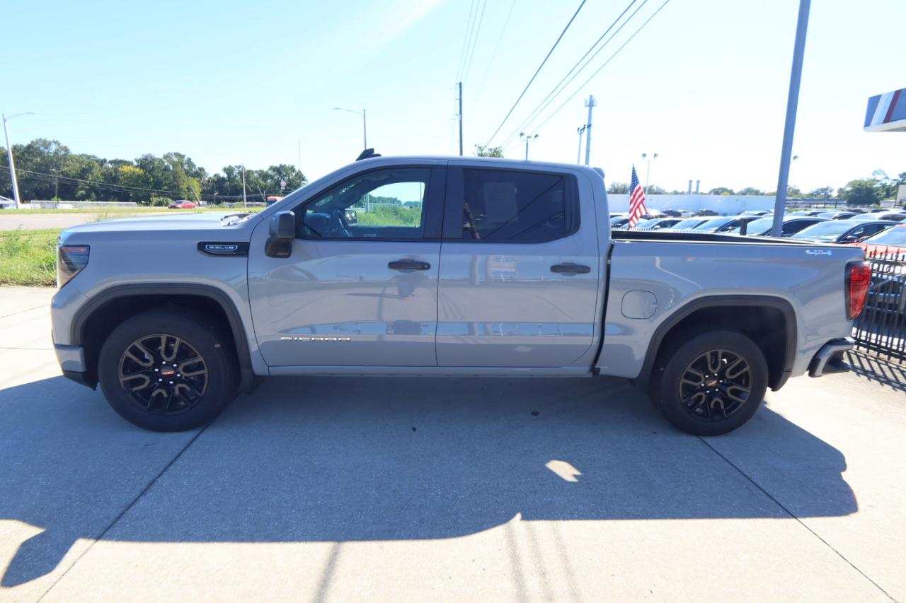 GMC Sierra 1500 4WD Crew Cab 147" Pro 2024