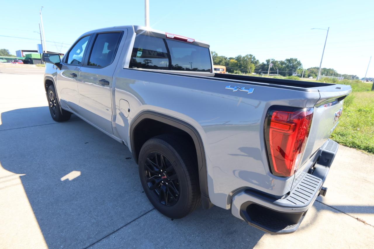 GMC Sierra 1500 4WD Crew Cab 147" Pro 2024